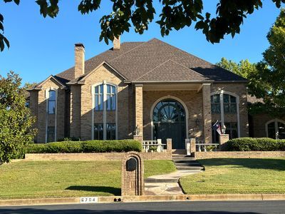 6704 Hollytree Circle Tyler, TX 75703