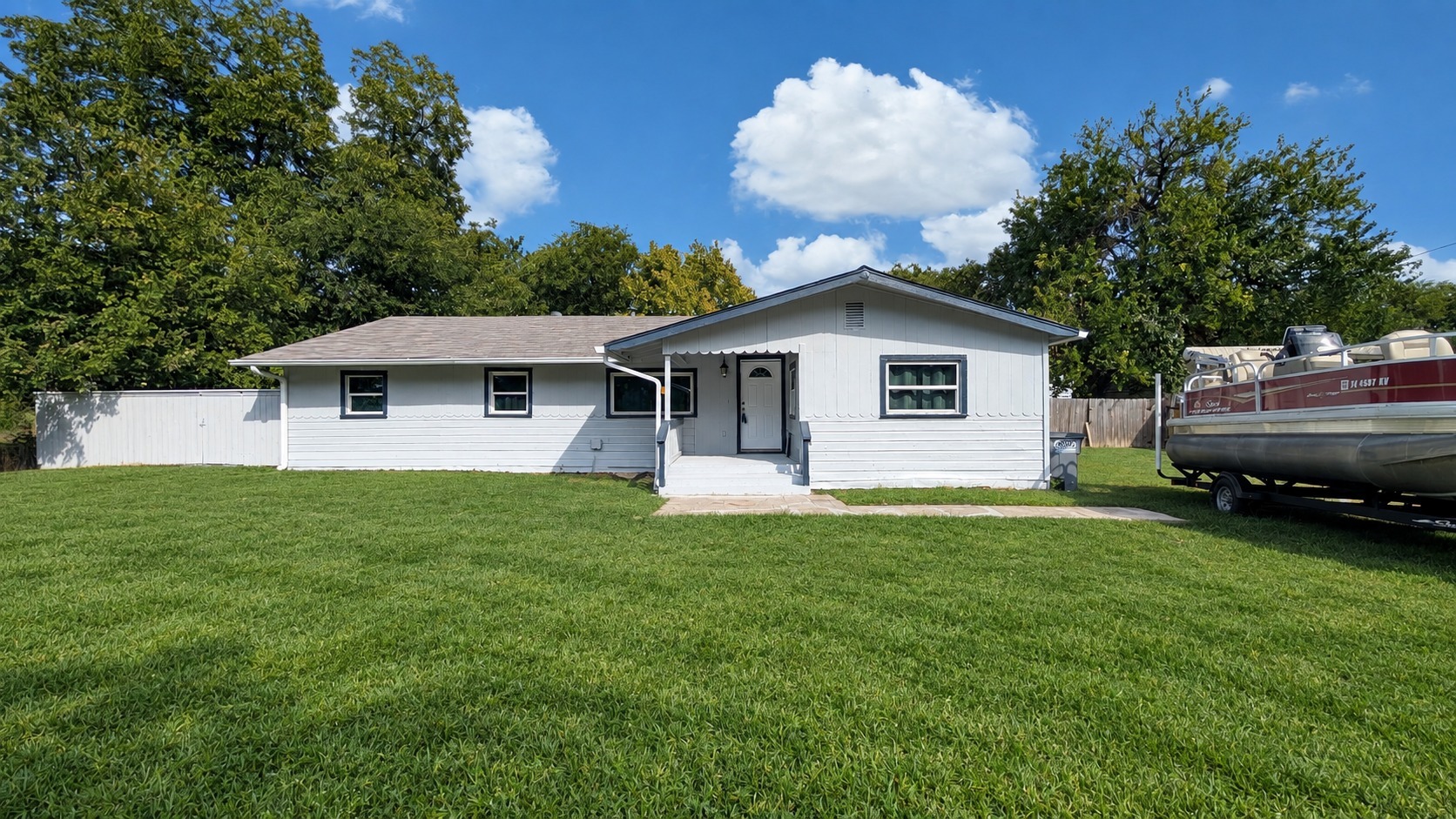130 Center Street Nevada, TX 75173