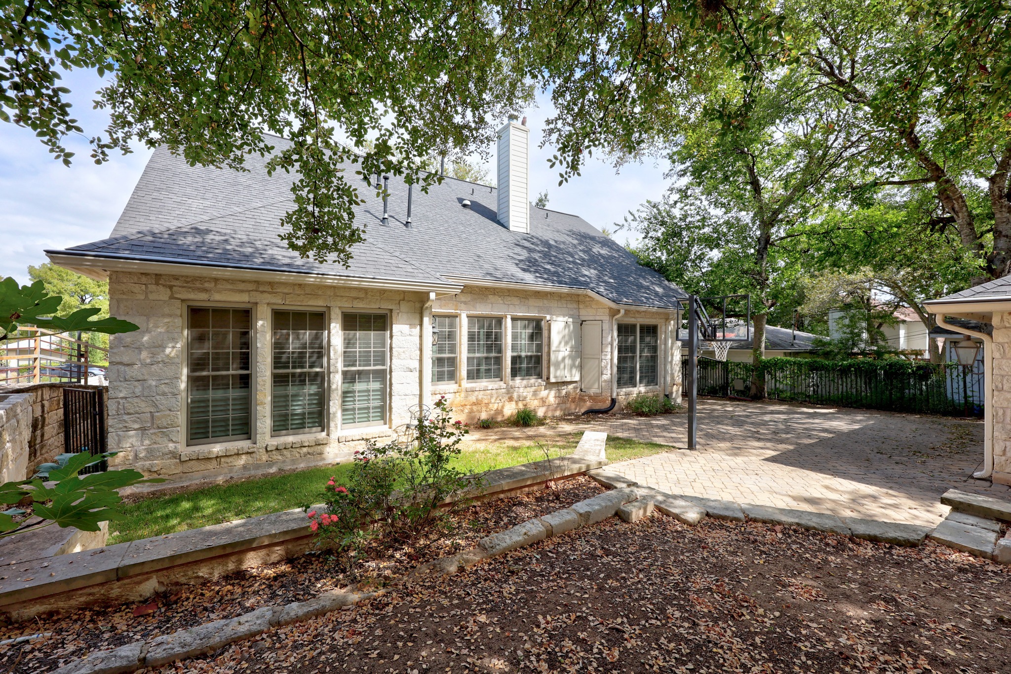 2303 Tower Drive Austin, TX 78703