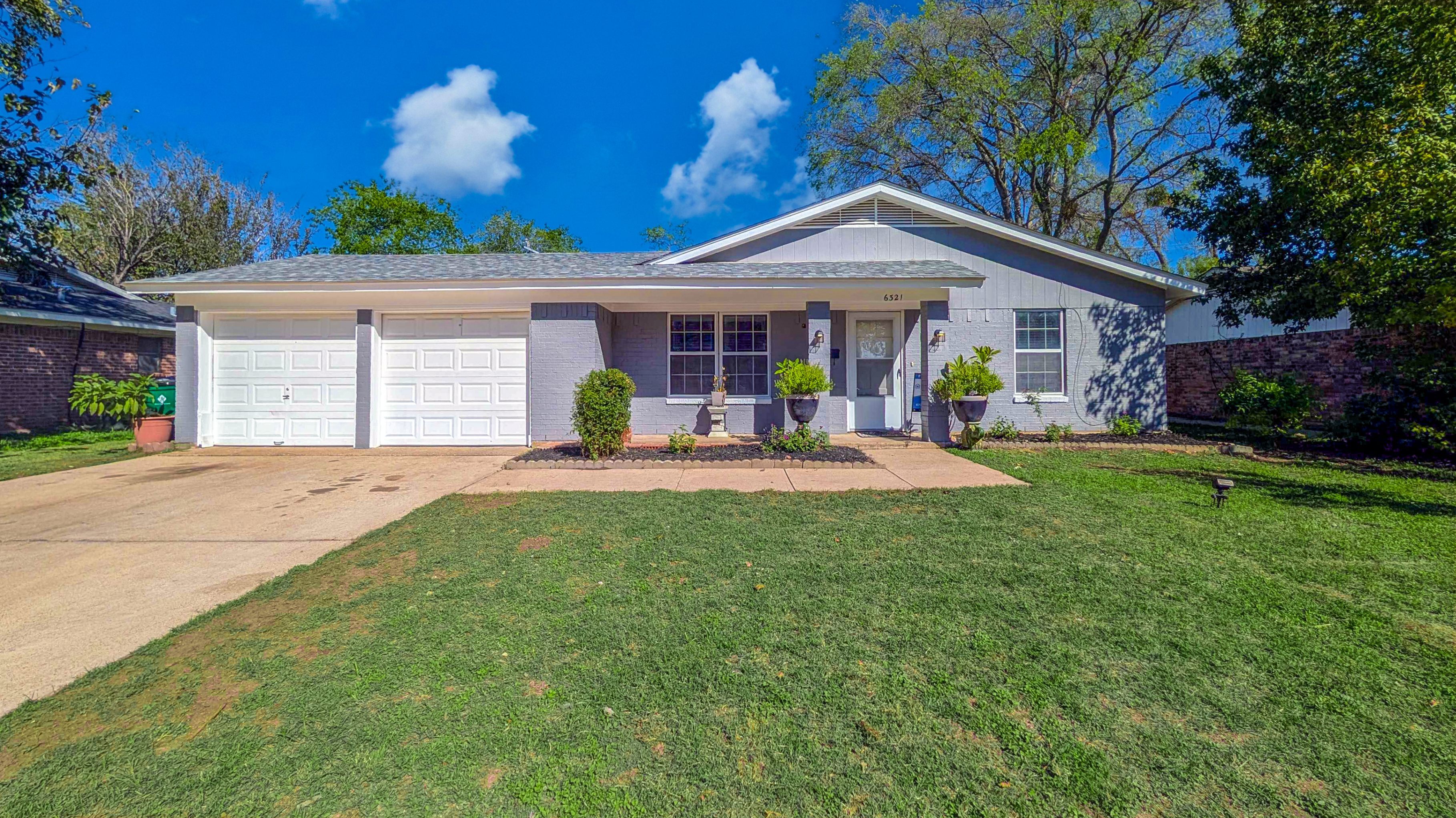 6321 Solona Cir N Haltom City, TX 76117